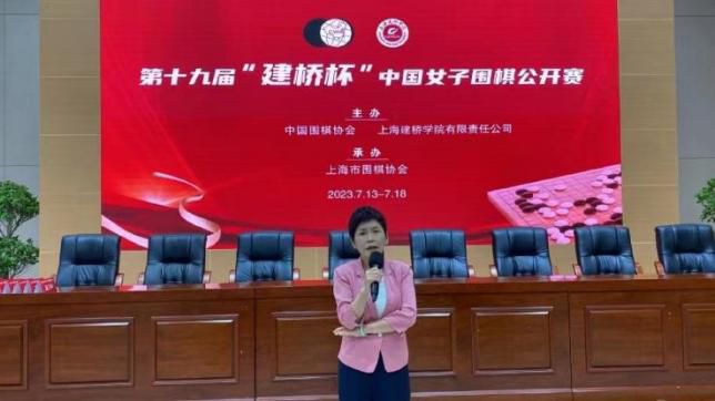 婷婷国产v国产偷v亚洲高清